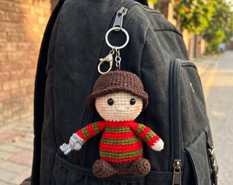 Halloween keychain, Halloween Crochet patterns, Freddy Krueger Amigurumi Keychain Crochet Pattern, Horror Halloween Bag Charm (PDF)