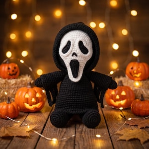 Ghostface Pattern, Crochet decor, Ghost Doll, Ghost Face, Creepy Doll, Halloween amigurumi, Scream ghostface, horror decor