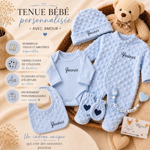 Peut inclure: Un ensemble pour bébé bleu clair à texture alvéolée comprenant une grenouillère, un body, un bonnet, un bavoir et des moufles brodés au nom de Younes. L'ensemble inclut une attache-tétine personnalisée au nom de Younes et un ours en peluche.