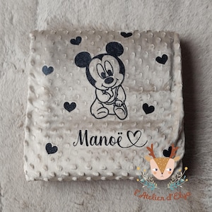 Gepersonaliseerde Mickey Mouse babydeken – Zachte Minky | Katoengaas – Pasgeboren deken voor meisje of jongen – Gepersonaliseerd cadeau