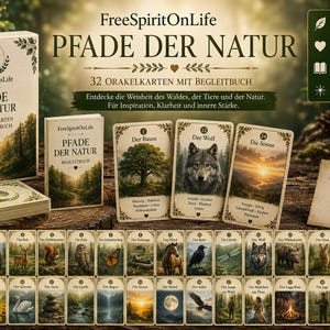 Può includere: Un mazzo di 32 carte oracolo intitolato Pfade der Natur di FreeSpiritOnLife, che include una scatola, un libro guida e una serie di carte singole con illustrazioni a tema naturale come animali, alberi e paesaggi con testo in tedesco.
