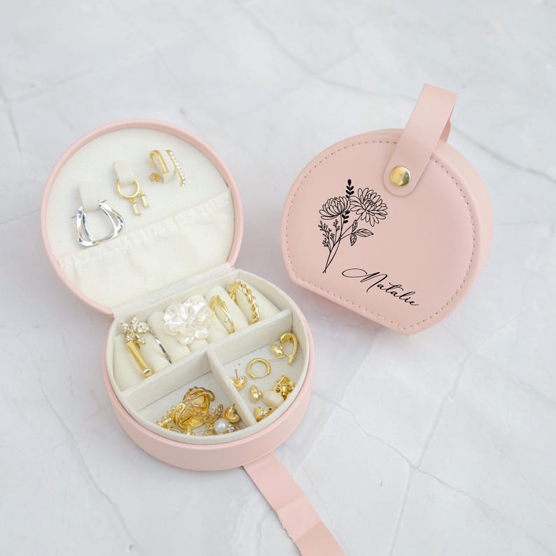 Leather Jewelry Box with Birth Flower, Custom Jewelry Case, Wedding Favors, Bridesmaid , Christmas Gift, Gifts for Her