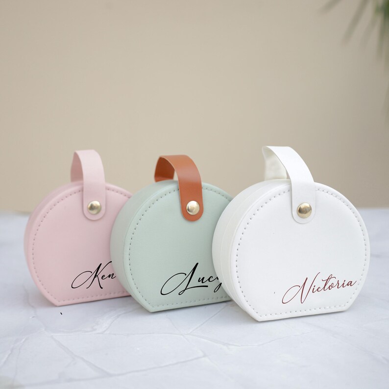 Leather Jewelry Box with Birth Flower, Custom Jewelry Case, Wedding Favors, Bridesmaid , Christmas Gift, Gifts for Her