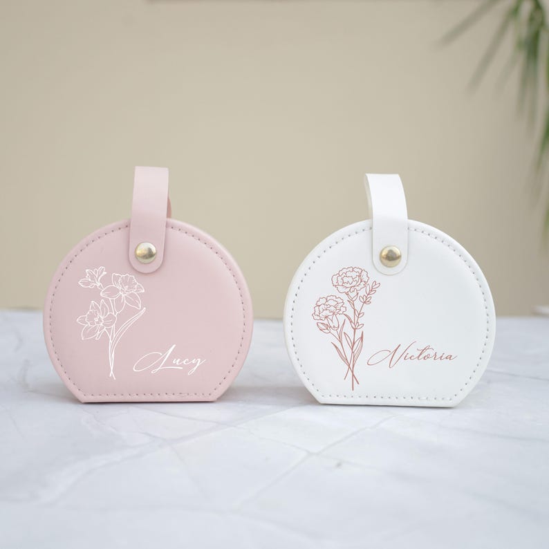Leather Jewelry Box with Birth Flower, Custom Jewelry Case, Wedding Favors, Bridesmaid , Christmas Gift, Gifts for Her