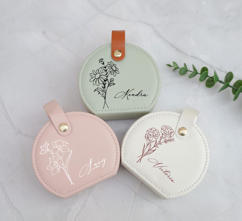 Leather Jewelry Box with Birth Flower, Custom Jewelry Case, Wedding Favors, Bridesmaid , Christmas Gift, Gifts for Her