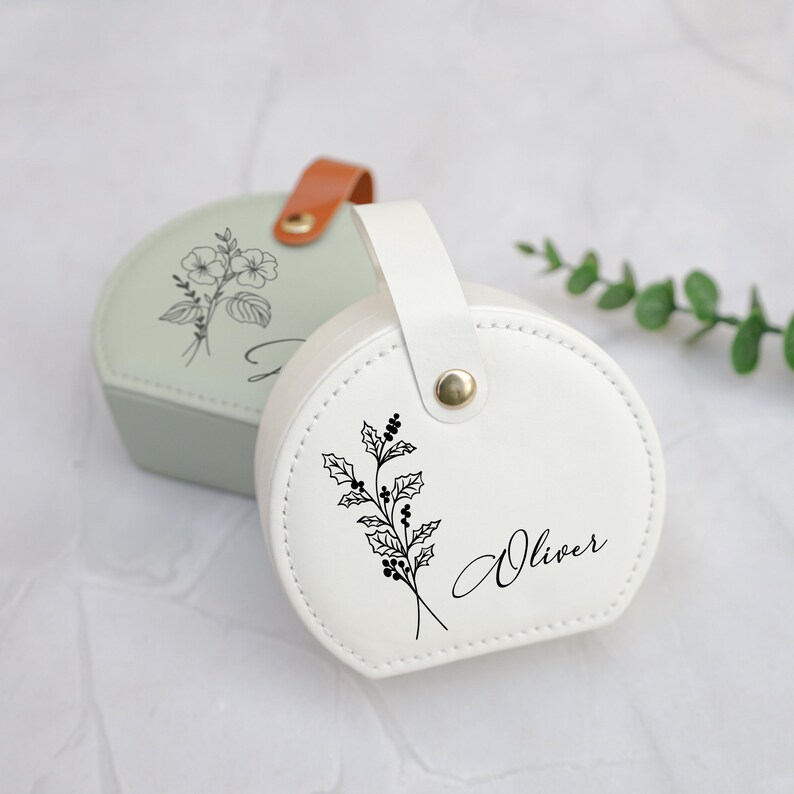 Leather Jewelry Box with Birth Flower, Custom Jewelry Case, Wedding Favors, Bridesmaid , Christmas Gift, Gifts for Her