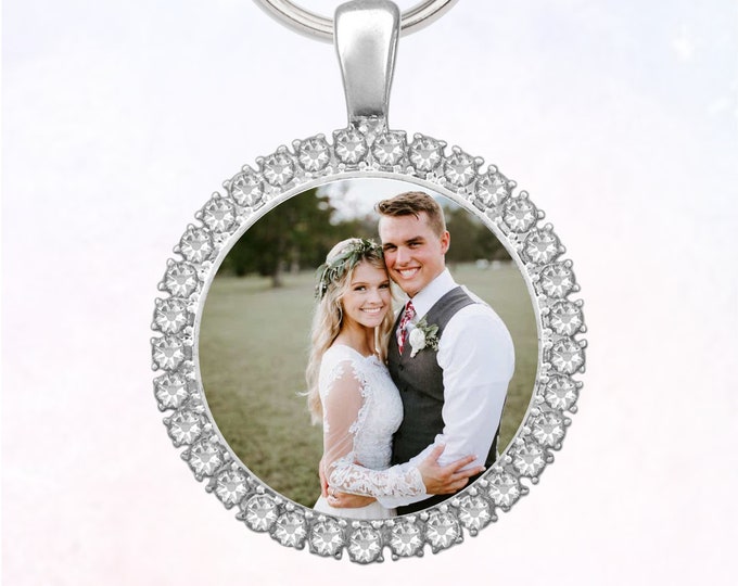 Keepsake Photo Crystal Accent Silver Keychain Zipper Pull Party Favor Keychain #KC-06