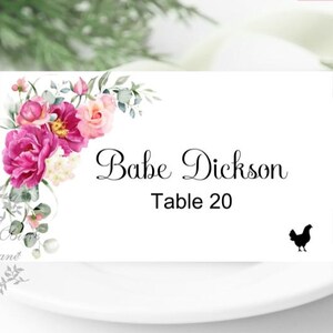 Tarjetas de lugar planas o plegadas con estampado floral fucsia para bodas, cumpleaños y baby showers con íconos de comida opcionales PC619-1