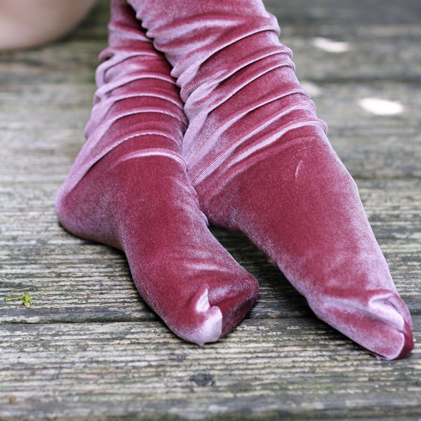Dusky Pink Ankle High Stretch Velvet Socks with Centre Seam