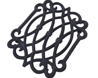 Vintage gjutjärnsunderlägg: Parisisk fransk lantlig köksinredningsdekor