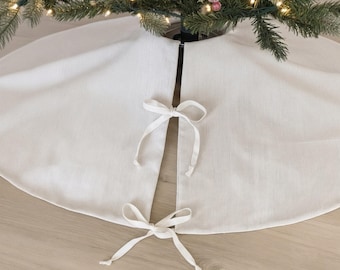 Pom Pom Weihnachtsbaum-Rock, personalisierter moderner Baum-Rock, Weihnachtswohndekor, kundenspezifische Weihnachtsdekorationen, weißer Weihnachtsrock