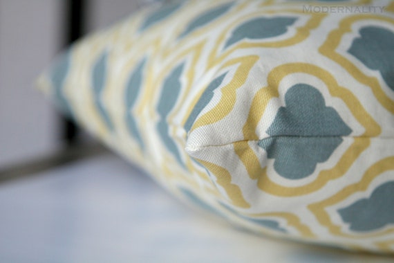 Cheap top yellow pillows