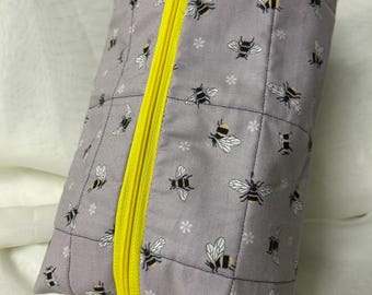 Neceser grande acolchado.