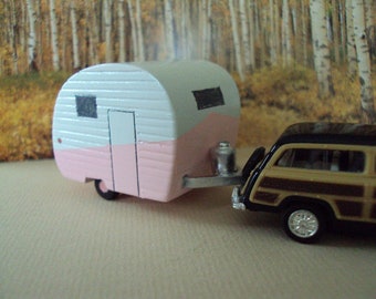 Christmas tree ornament Camper