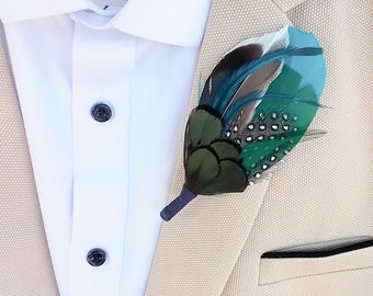 Piuma Boutonniere Spilla da bavero Verde acqua blu, Anatra Emu Fagiano Piume, Accessorio per abito da sposo dello sposo, Asola verde blu