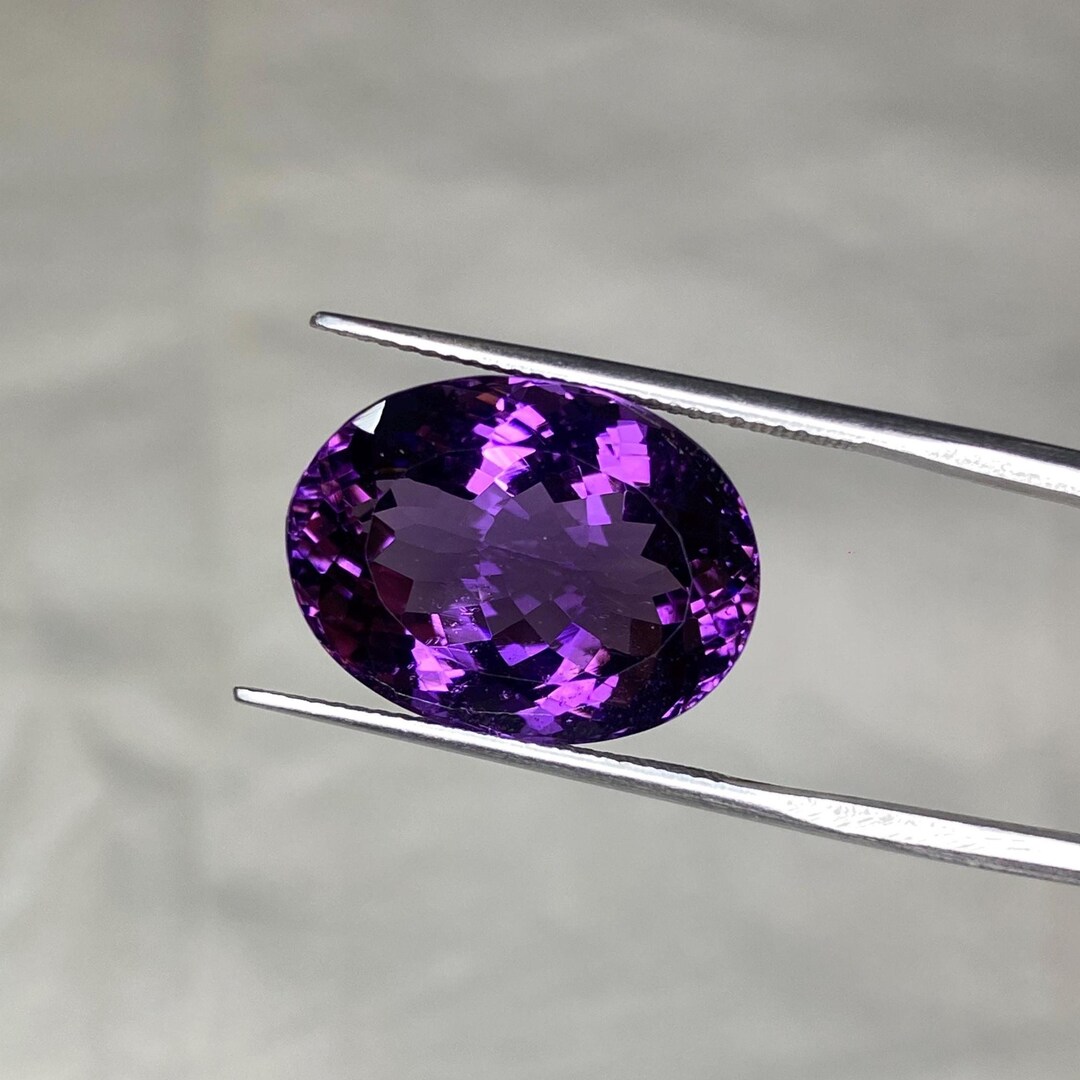Amethyst Cut Gemstone Oval Shape Purple Color 17.46 Carat 18x13.5x11 Mm ...