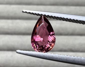 Attractive tourmaline faceted gemstone pink color pear shape 1.1 carat 9.5x6x3 mm