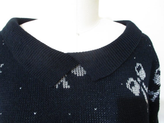 Vintage 80s Sweater | Silver Bow Print 80s Metall… - image 2