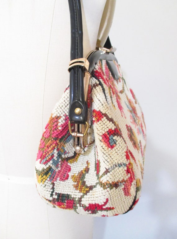 Vintage 1950s Needlepoint Handbag | Floral Tapest… - image 5