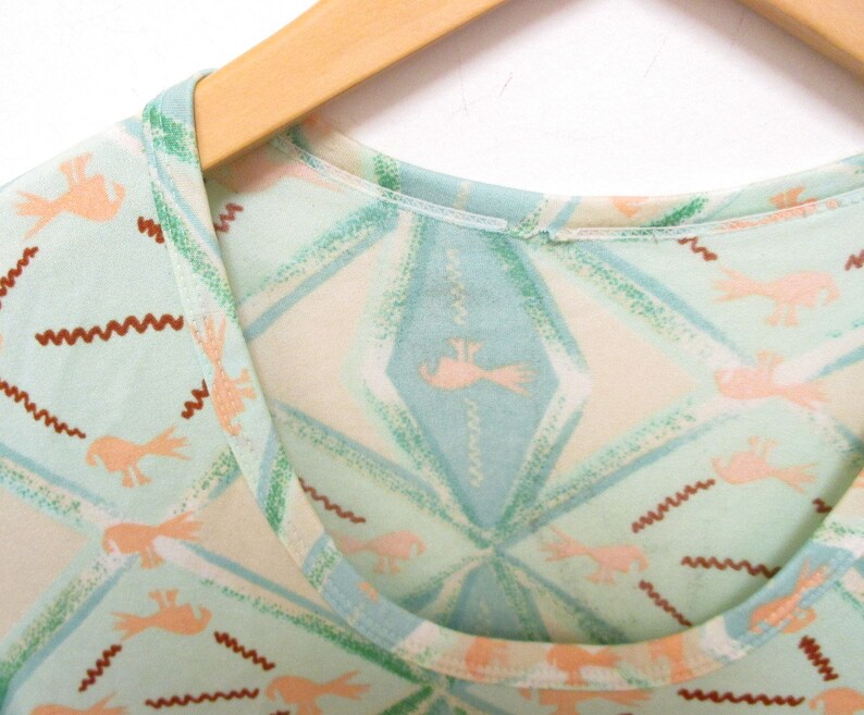 Vintage 1970s Bird Print Top Mint Green and Peach 1970s Novelty Print Shirt size small image 7