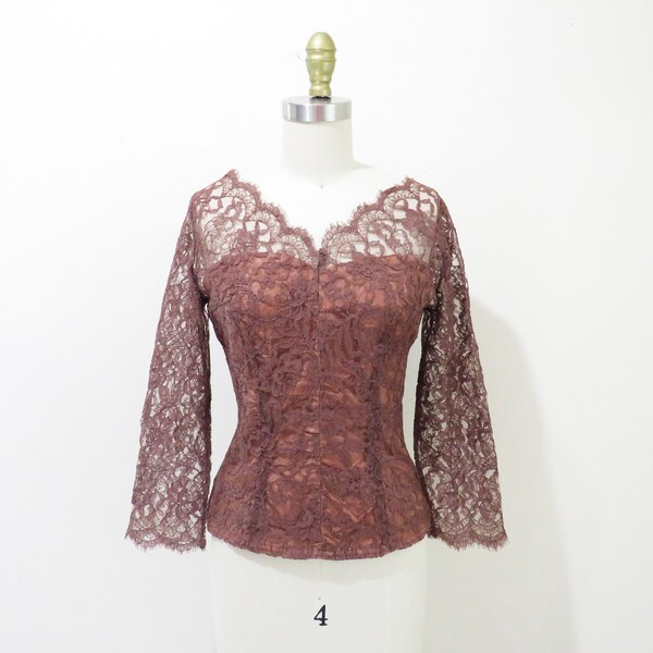 S/M | 1950s Cotton Blouse With Floral and Lace Print main image 0