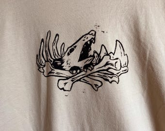 BONES! - T-Shirt