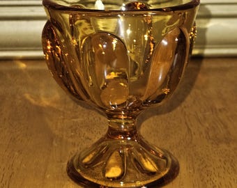 Dulcera de cristal Viking de seis pétalos color ámbar, estilo vintage, sin tapa.