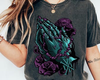 Comfort Colors® Gothic Praying Hands Shirt, Dark Aesthetic Graphic Tee, Vintage Tattoo Style Unisex Streetwear T Shirt
