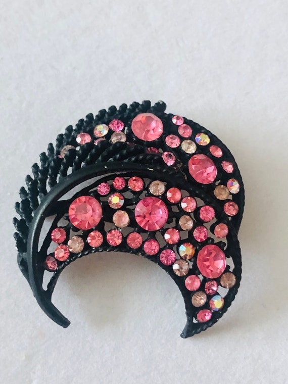 Japanned Black Vintage Pink Rhinestone Brooch - image 6