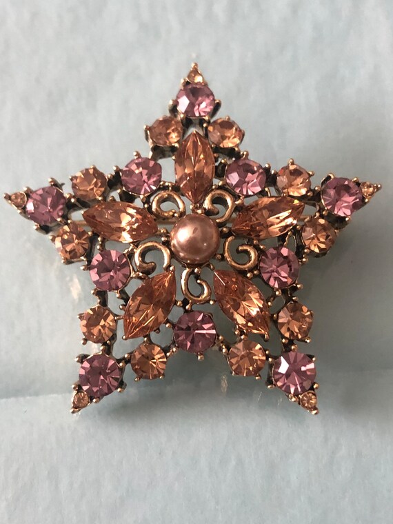 Graziano brooch shop