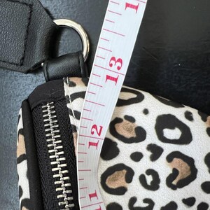 Brighton Love Leopard Print Crossbody Bag afbeelding 3