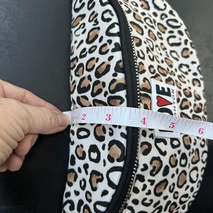 Brighton Love Leopard Print Crossbody Bag afbeelding 5