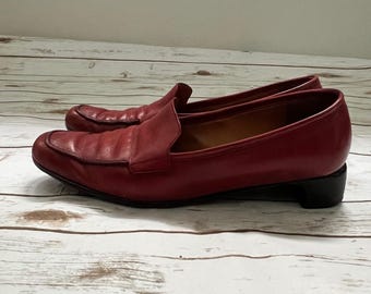 Bally Loafers Red Leather Classic Block Heel Slip On Size 8.5 US 39 EU