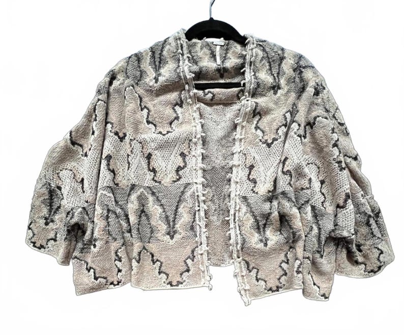 Free People Textured Oversized Butterfly Knit Kimono - Size S immagine 1