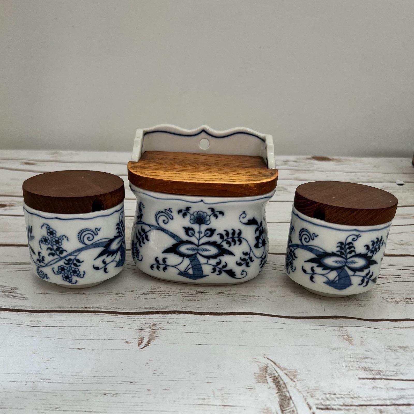 Blue Danube 醤油さし 調味料入れ セット 木製スタンド付 Blue Danube Spice Jars - Etsy