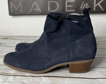 Vionic Navy Blue Suede Ankle Boots with Low Wooden Heel - SZ 10