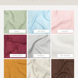 K&ouml;nnte beinhalten: Das Bild zeigt neun Stoffmuster in verschiedenen Farben. Die Farben sind Salbei, Eisblau, Rouge, Burgunder, Kiesel, Off-White, Bernstein, Natur und Braun. Jedes Muster ist mit seinem Farbnamen beschriftet.