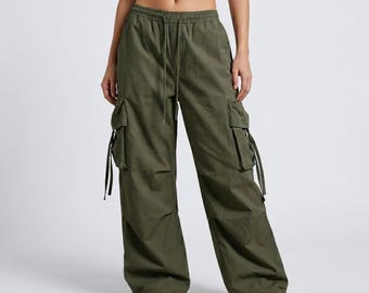 Womens High Waist Pants | Oversized Streetwear Cargo Trousers | Wide Leg Jogger Pants with Pockets