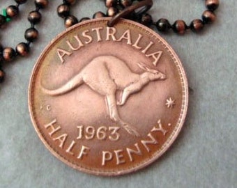 Kangaroo Necklace - Vintage Australian half penny KANGAROO pendant - Australia necklace - kangaroo keychain - marsupial - Aussie