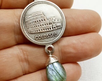 Rome necklace. Labradorite necklace. Colosseum. Romulus and Remis. Capitoline Wolf. Rome Italy souvenir. Roma. Italia. Colosseum pendant