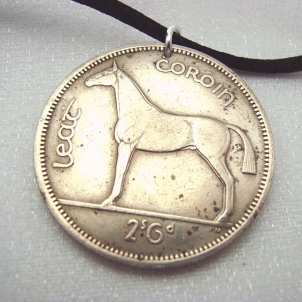 Irish Horse Necklace. Vintage 1960s IRELAND HORSE coin necklace. Irish harp. Irish necklace. Year of the Horse. equestrian. equine