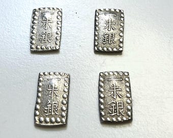 ⭐️昭和初期⭐️OSAKA、JAPAN、SHIMADAウランガラスビン Japanese JUNGIN 1868-1912 Pure Silver Hand Hammered sterling