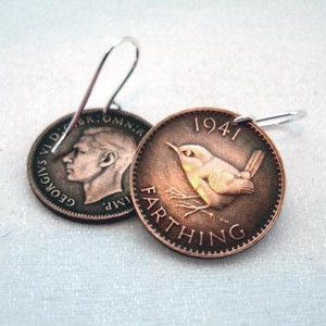 Coin Jewelry WREN BIRD coin earrings bird earrings wren earrings vintage coins bird coins England Farthing song bird immagine 3