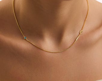 Personalisierte seitlich Anfangs-Geburtsstein-Halskette, Goldminimalisten-Halskette, alltäglicher Schmuck, zierliche Edelstein-Buchstaben-Halskette, Geschenk für sie