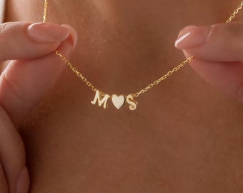 Gold Herz Halskette mit Initialen, Personalisierte Buchstabe Halskette, Zierliche Initial Halskette, Weihnachtsgeschenk, Geschenk für sie, Minimalistische Halskette