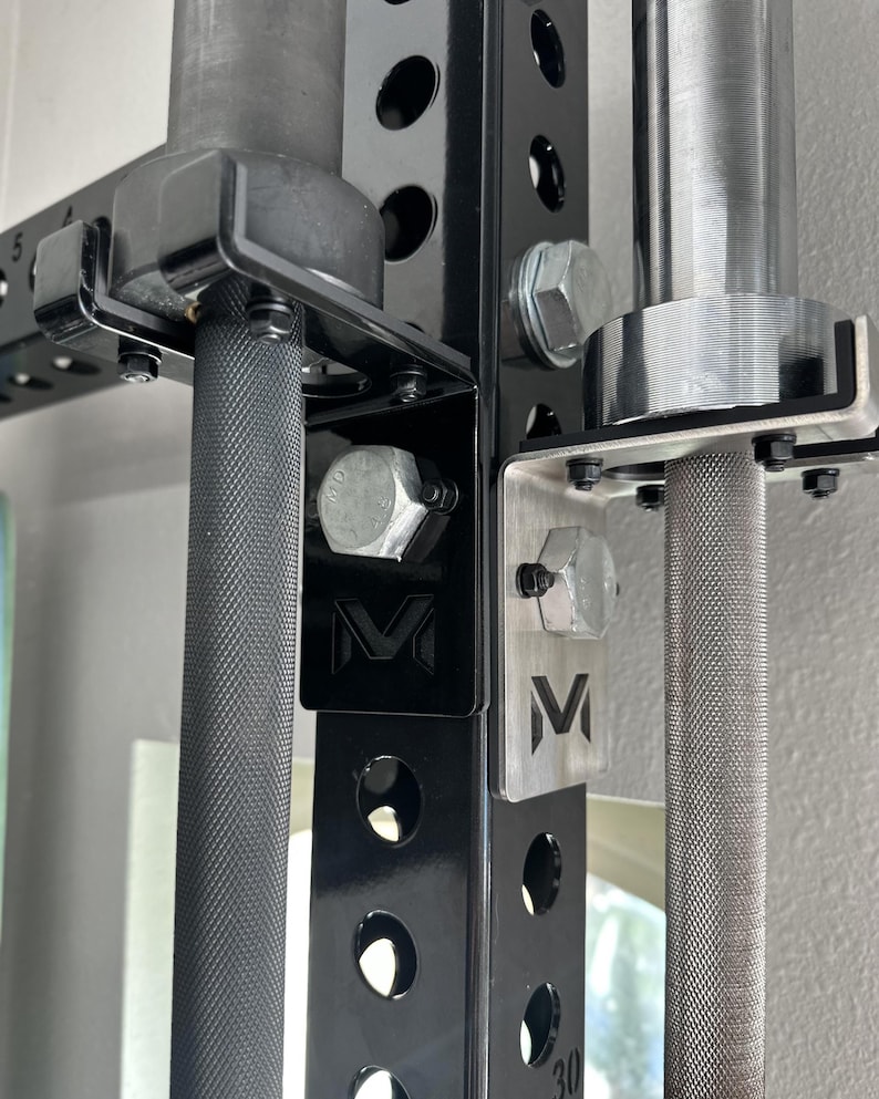 THE STRONGHOLD | Vertical Barbell Mount | Barbell Storage for 3x3 Squat ...