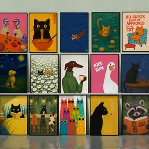 Pode incluir: Uma coleção de impressões de arte emolduradas com ilustrações de animais caprichosas. A obra de arte inclui gatos, cães, um guaxinim e um ganso em várias cenas, como leitura, tomando café e relaxando. A paleta de cores é vibrante, com uma mistura de tons quentes e frios.