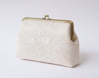 Champagner Seide Elfenbein Spitze Clutch / Hochzeit Party / Geschenkideen / Formelle Party / Braut Clutch / Brautjungfer Geschenke