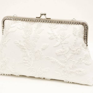 White Beaded Bridal Clutch / Vintage inspired / Elegant wedding clutch / Wedding Clutch / Bridal  Purse / Lace Clutch