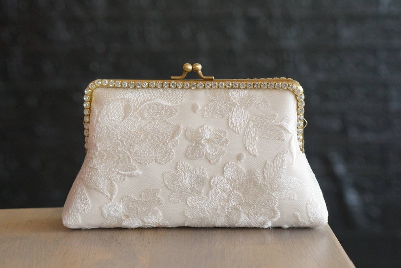 Lace Ivory Bridal Clutch / Vintage inspired / Elegant wedding clutch / Wedding Clutch / Bridal Purse / Lace Clutch image 1